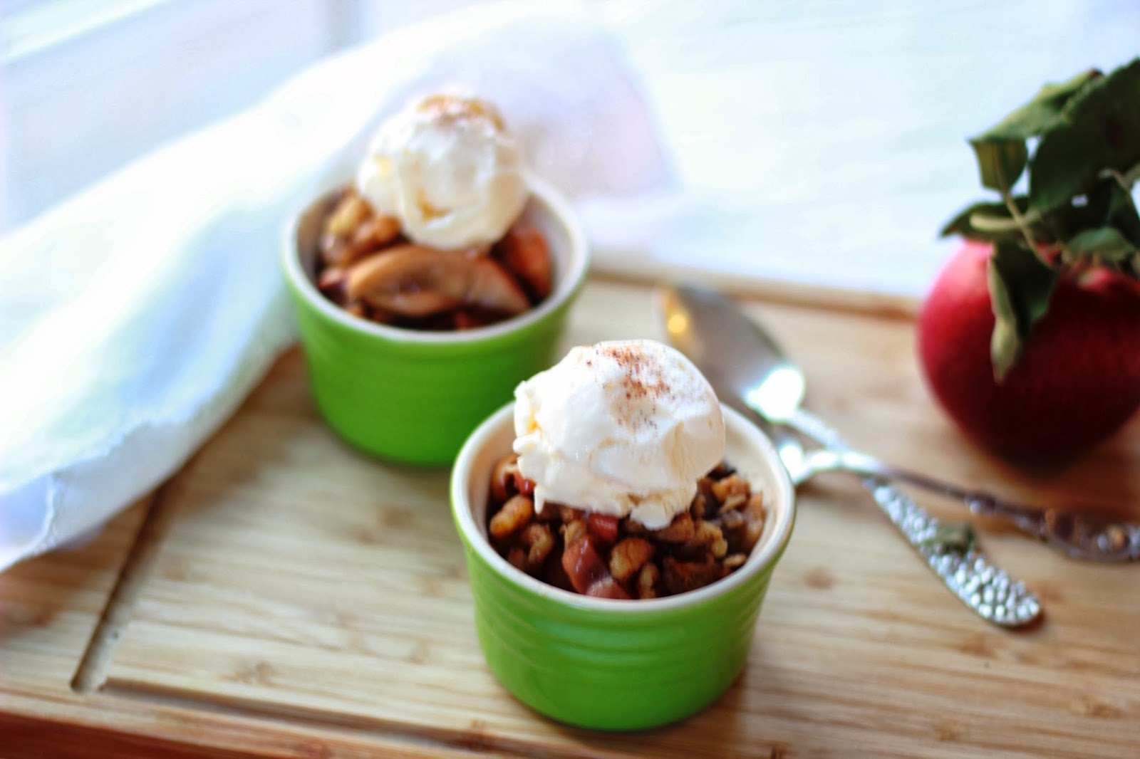 intrinsic-beauty-thanksgiving-mini-apple-crisps