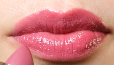  Dolce & Gabbana Shine Lipstick in Precious 125 review swatches