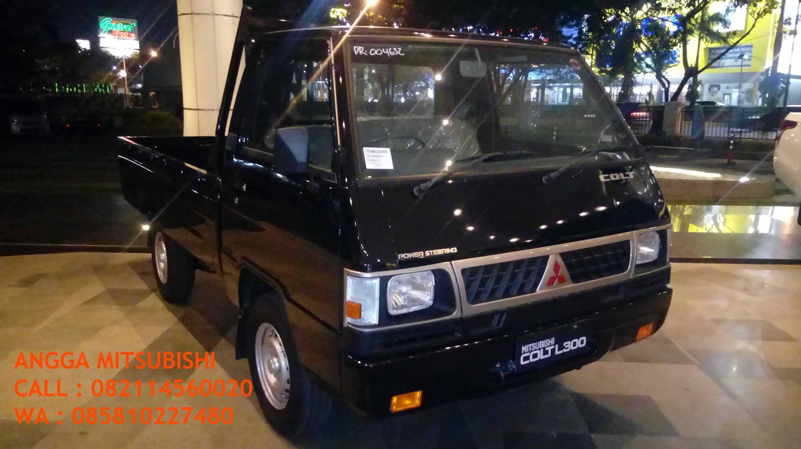 Download 50 Modifikasi Mitsubishi L300 Minibus Terupdate Velgy Motor PSD Mockup Templates