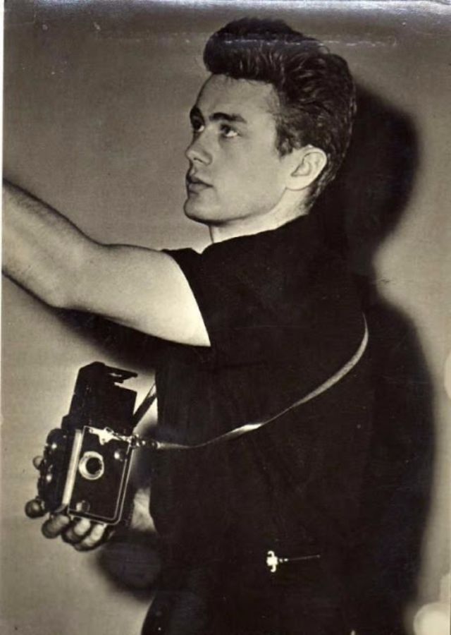 20 Interesting Vintage Photos Prove That James Dean Was Also a Good