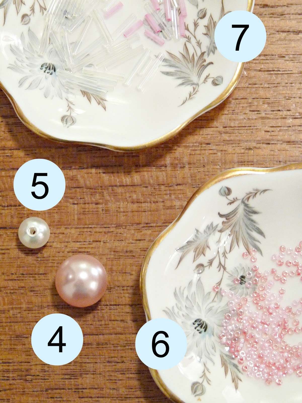 Make a Christmas spider Make a Christmas spider