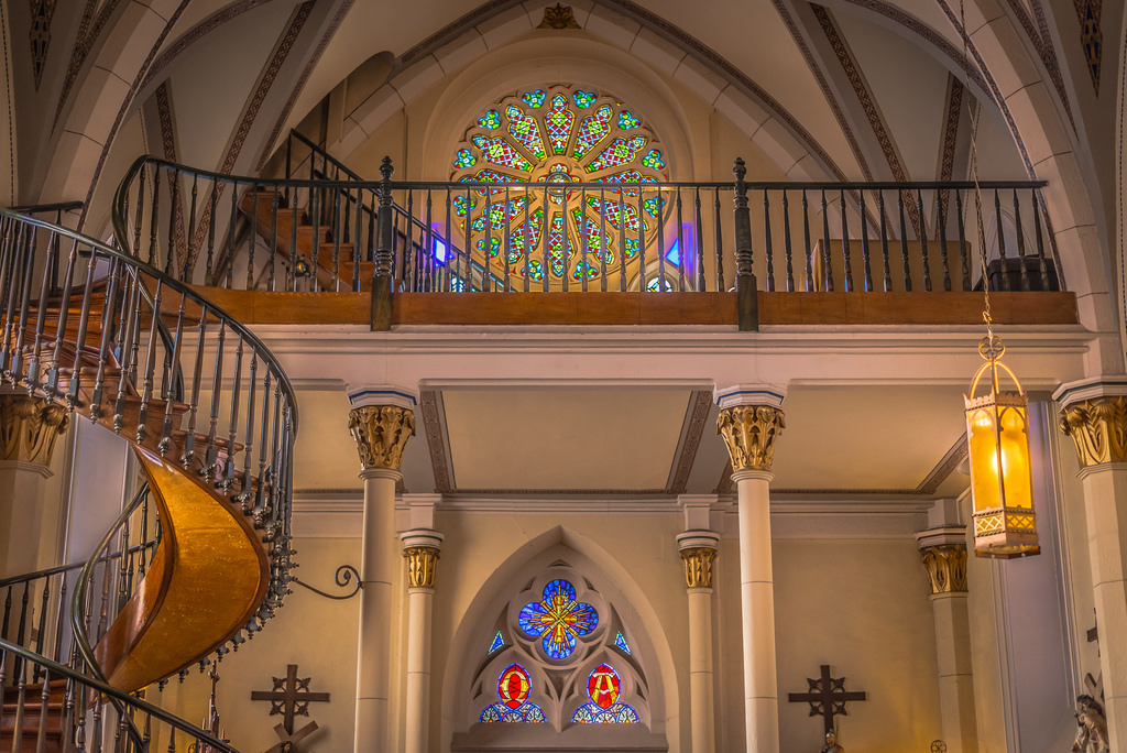Heroes, Heroines, and History The History and Mystery of Loretto Chapel