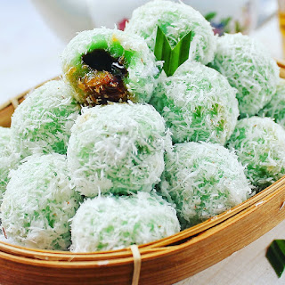 Kegiatan Usaha Membuat Aneka Kue Jajanan Pasar Termasuk Usaha Berbagai Kue