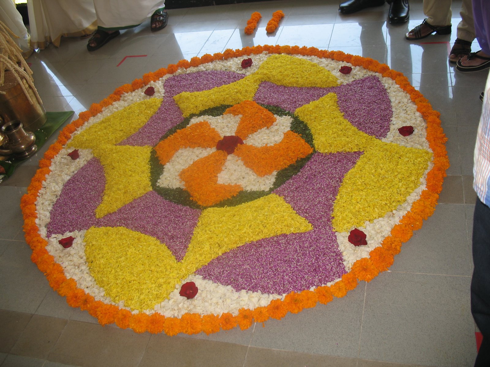 Pics obsession: Flower Rangoli Designs