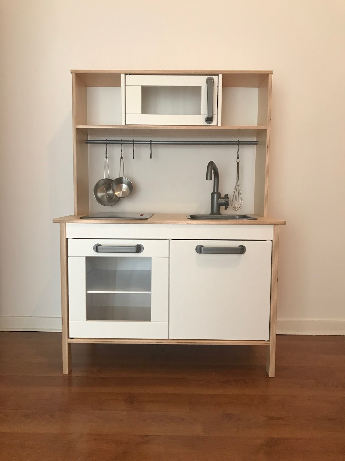 Moi, jeune et maman. DIY  DUKTIG, La cuisine pour enfant de chez Ikea.