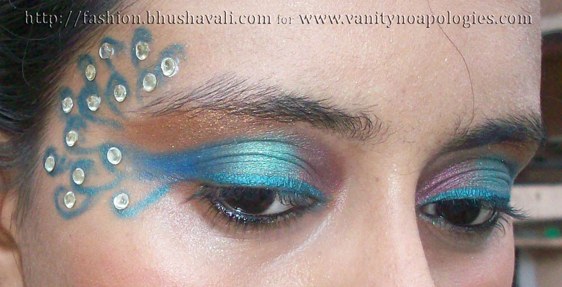 Peacock Eye Makeup! Fashion