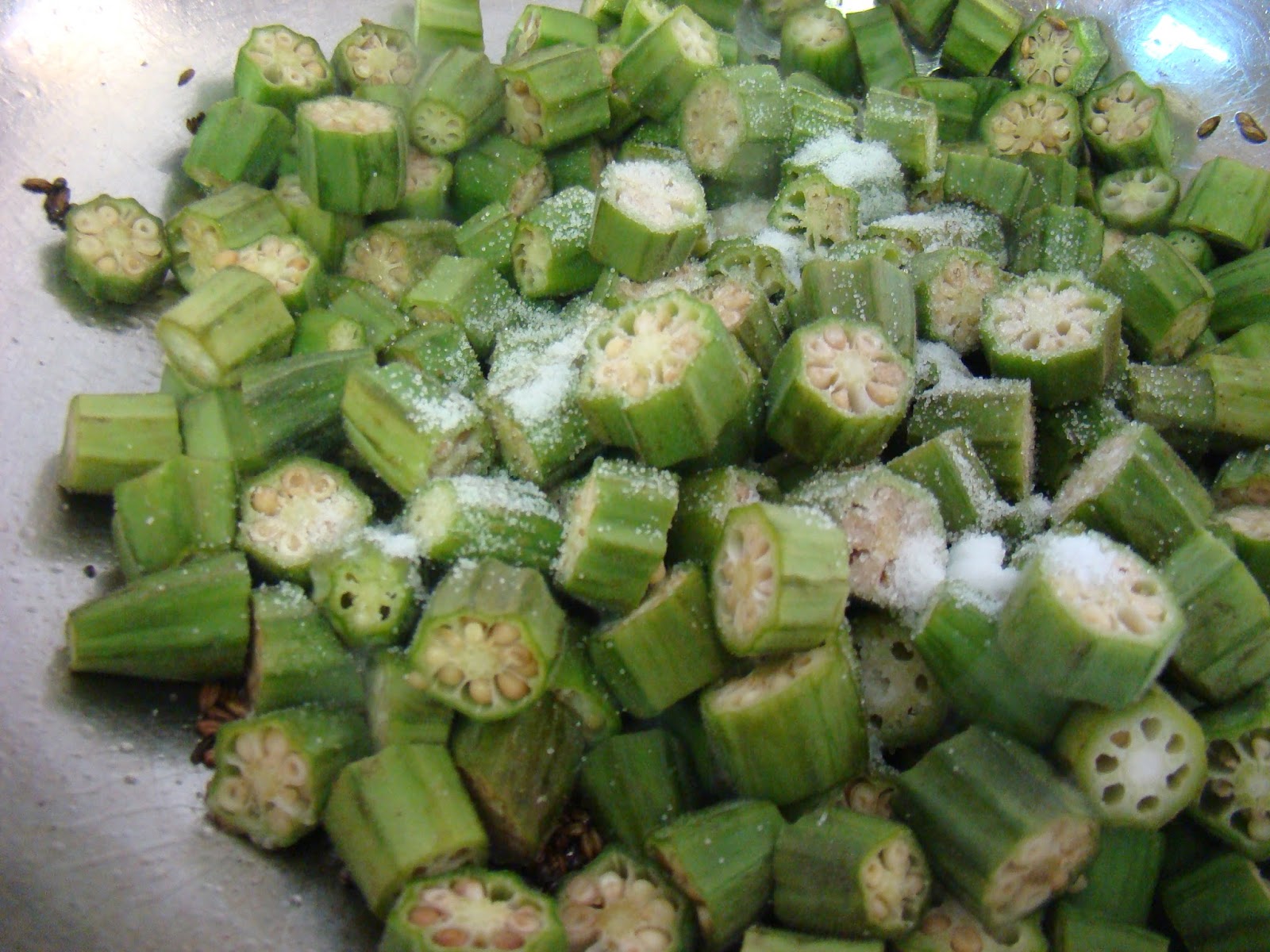 My Favorite Recipes Collection Okra Mushroom Curry with Paneer