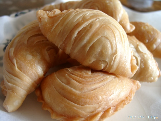 Forum Image: http://2.bp.blogspot.com/-7IwfxXnsY8c/TZPuTltIBDI/AAAAAAAAABM/hR5nYDKYHkQ/s1600/karipap-pusing.jpg