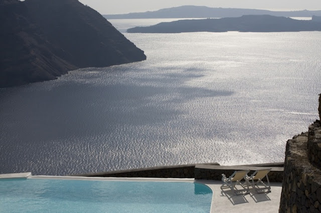 alojarse en Santorini