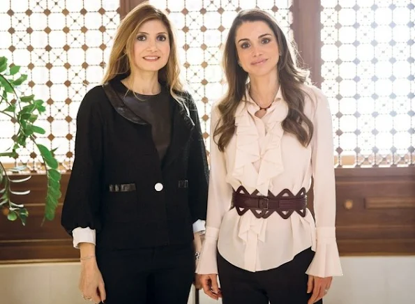 Queen Rania of Jordan on the cover of the Laha Magazine. The magazine, Crown Prince Hussein, Princess Iman, Princess Salma, Prince Hashem, royal style newmyroyals, jeweler, jewelry, diamond earring, tiara, Queen Rania weddings dresses