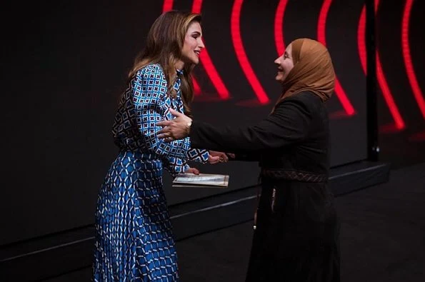 Queen Rania of Jordan wore a new printed satin top and blouse by Zara. 14th Teacher Award and 6th Principal Award