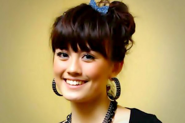 Biodata Agnes Monica Lengkap Foto