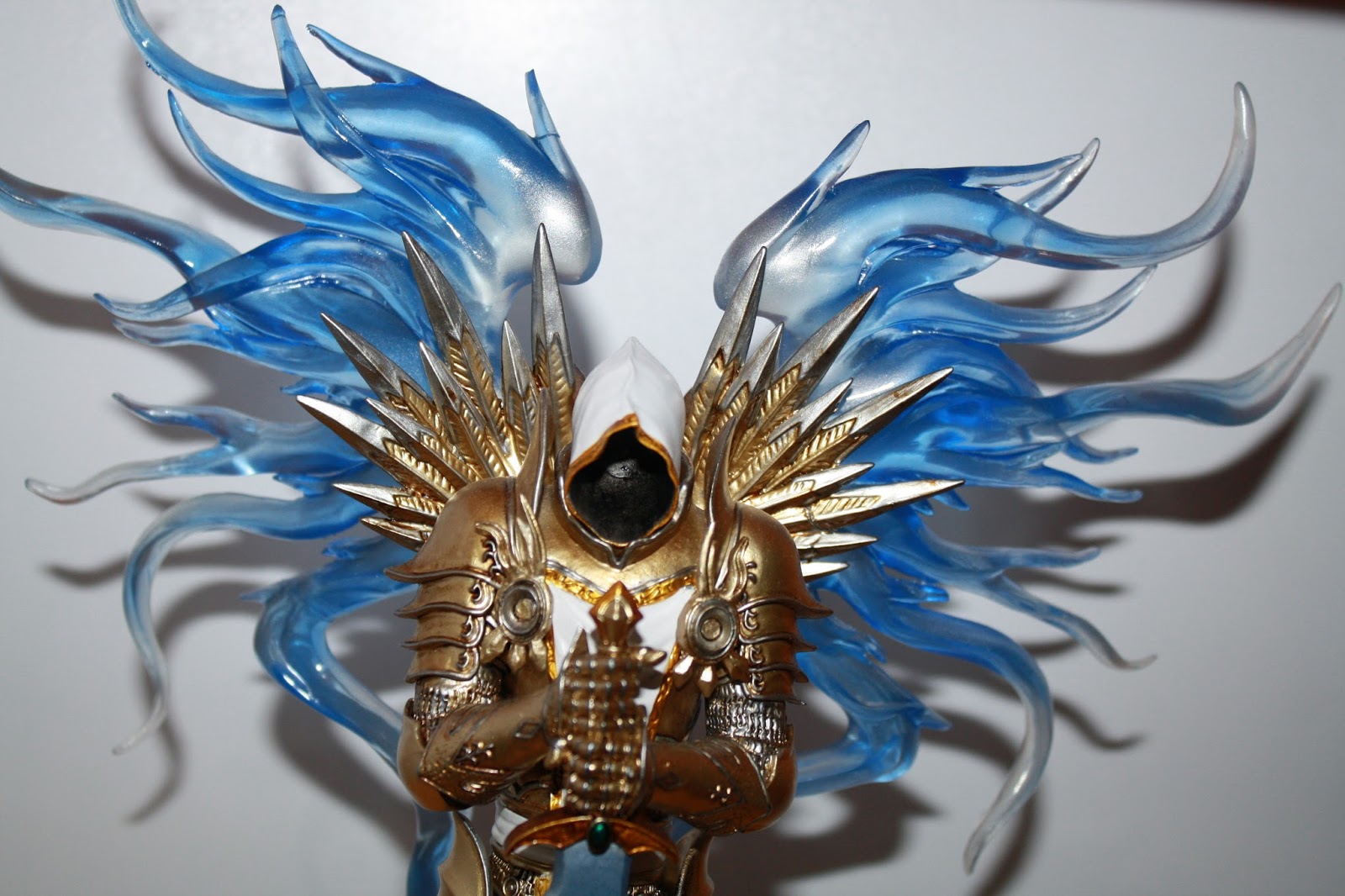 Archangel Tyrael Figure Review