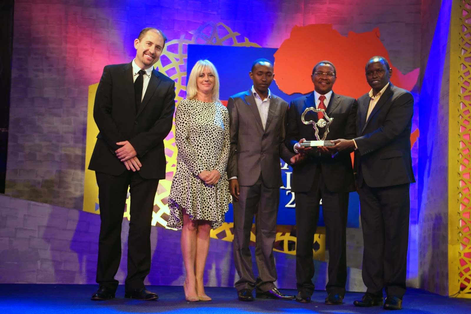 MATUKIO @ MICHUZI BLOG: PRESIDENT KIKWETE OFFICIATES AT THE CNN ...