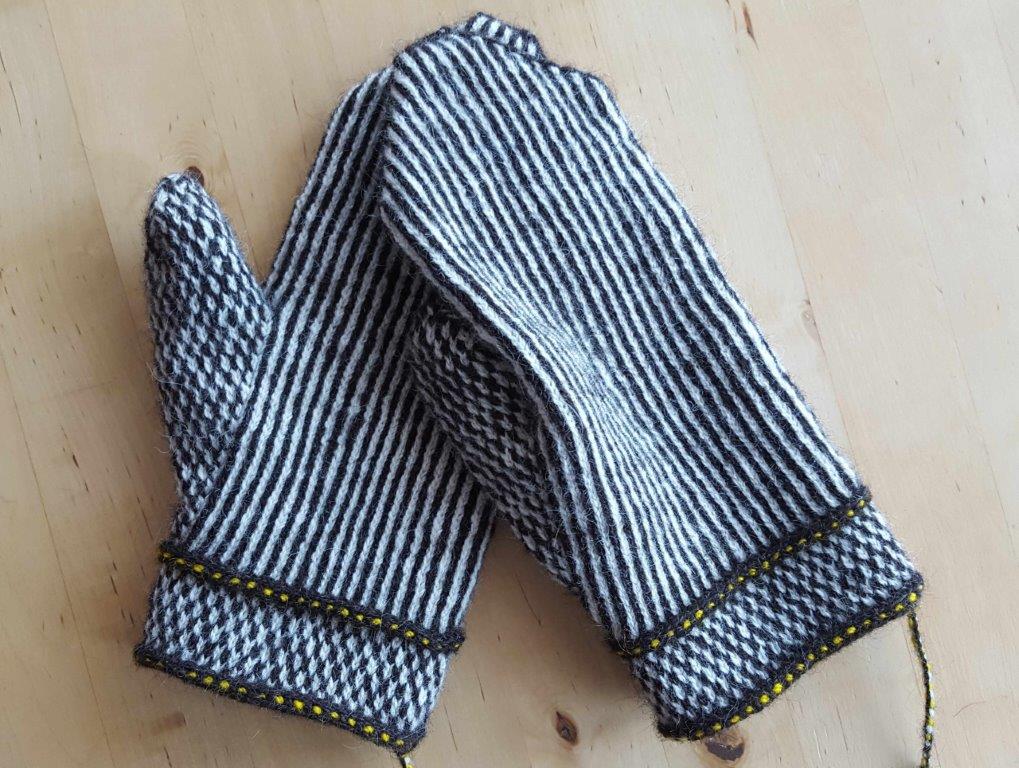 Lappone Striped and checkered mittens in twined knitting