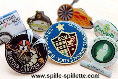 pins personalizzate