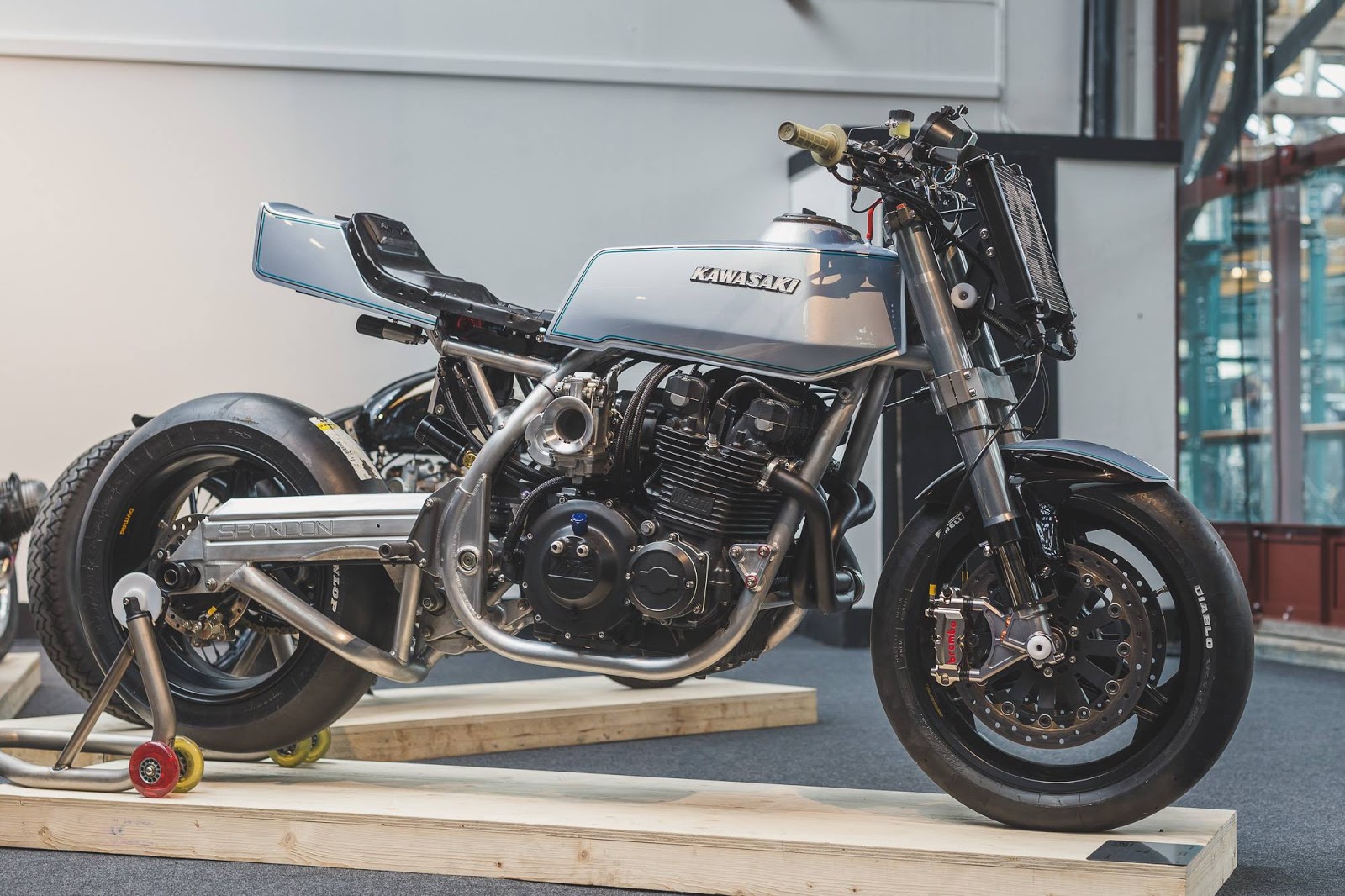 El Corra Motors Racefit/Bikeshed