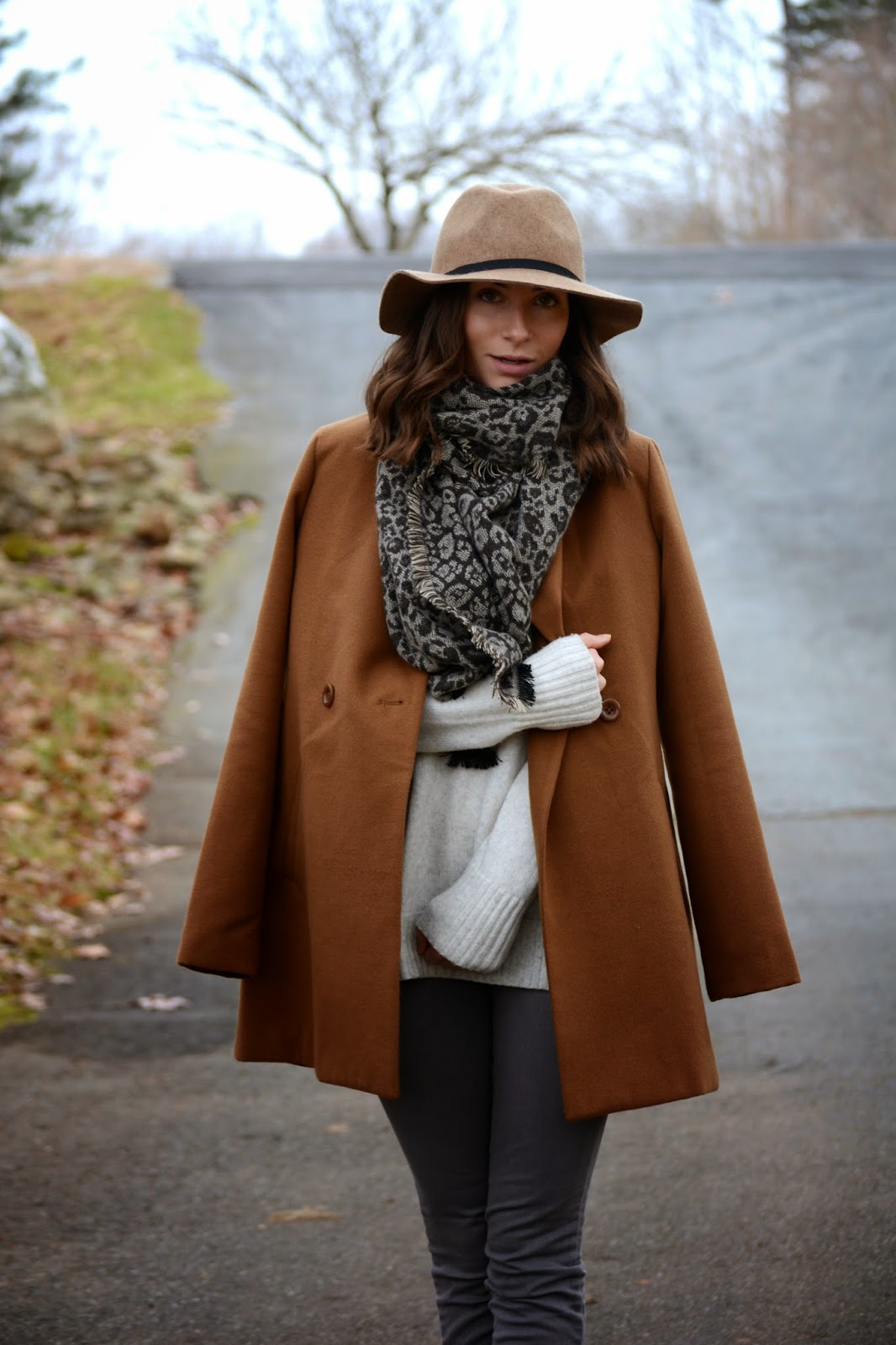 The Twin Crowd: AU NATURAL