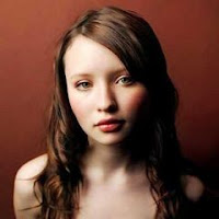 emily-browning-pic-02