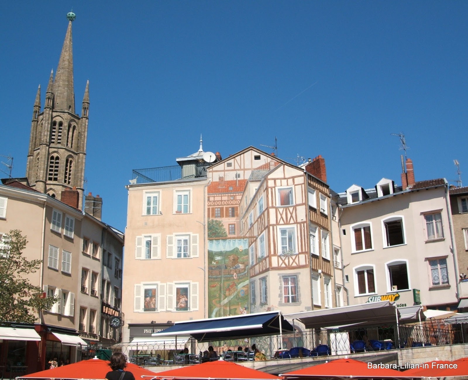 Barbara Lilian in France. A visit to the old city of Limoges