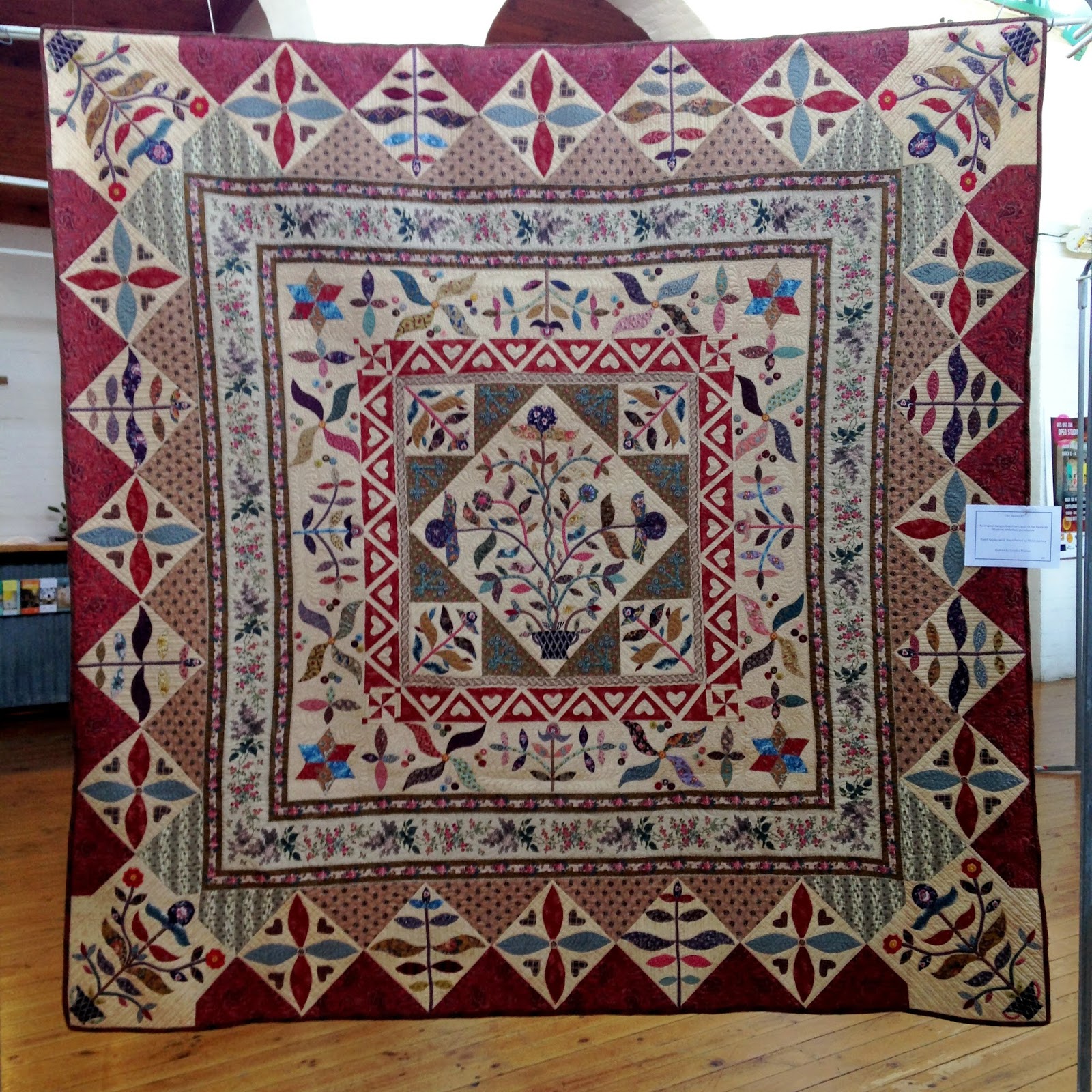 Bendigo Lioness Threadbear Applique Group Biennial Quilt Exhibition