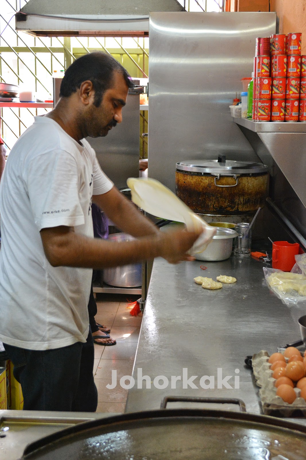Singapore Roti Prata At Rahmath Muslim Food Stall At Soon Soon Lai Eating House
