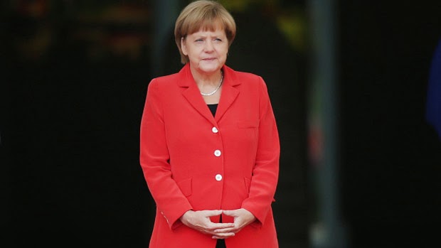 Γιατί δεν υποχωρεί η Merkel;