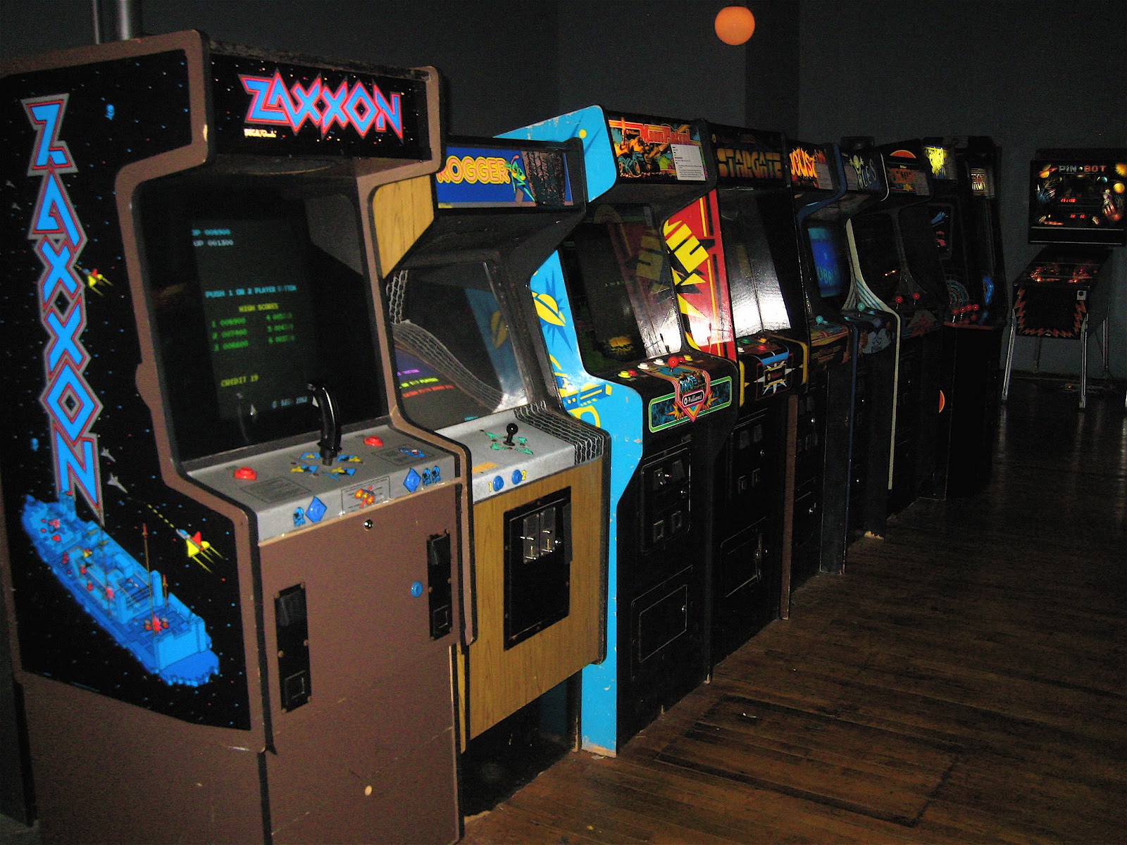 Arcade Game Vintage 115