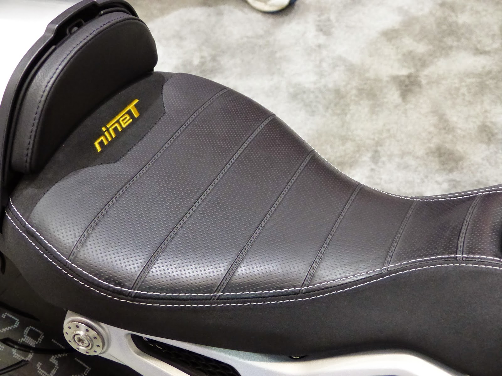 bmw r nine t solo seat