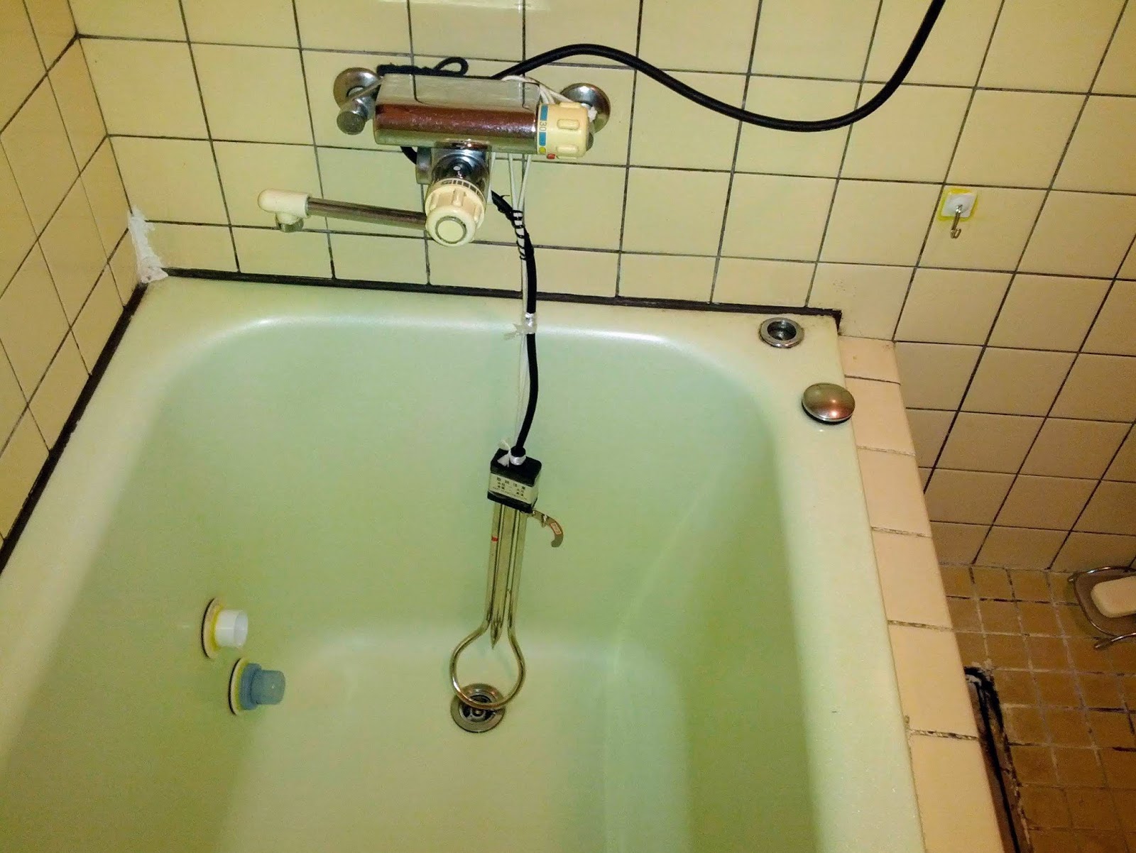 投込ヒーターで風呂は沸かせるか？電気代は？ aqm08
