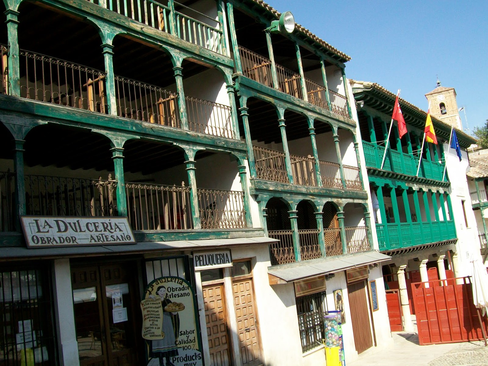 Historias de AQUI y de ALLA: Pueblito.entre montañas!!!