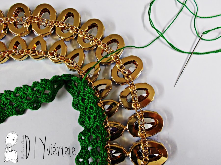 DIY-bisutería-collar-customizar-crochet-pompón-lana-4