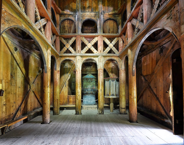 900年前につくられた、ノルウェーにある木造教会【ar】　ウルネスの木造教会 ヴァイキング文化・ウルネス様式
