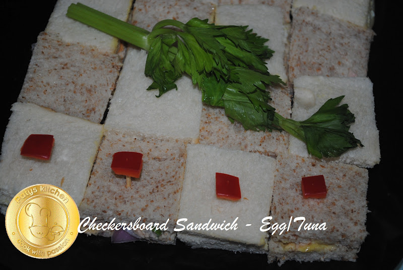 PATYSKITCHEN CHECKERBOARD SANDWICH