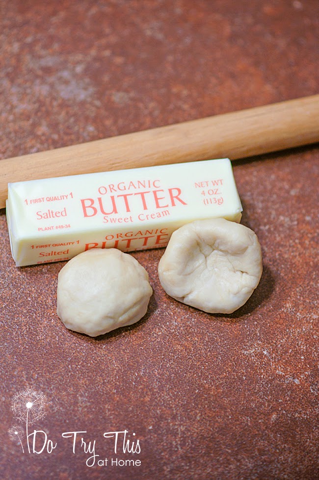 Butter and tortilla dough for homemade tortillas: Do Try This at Home