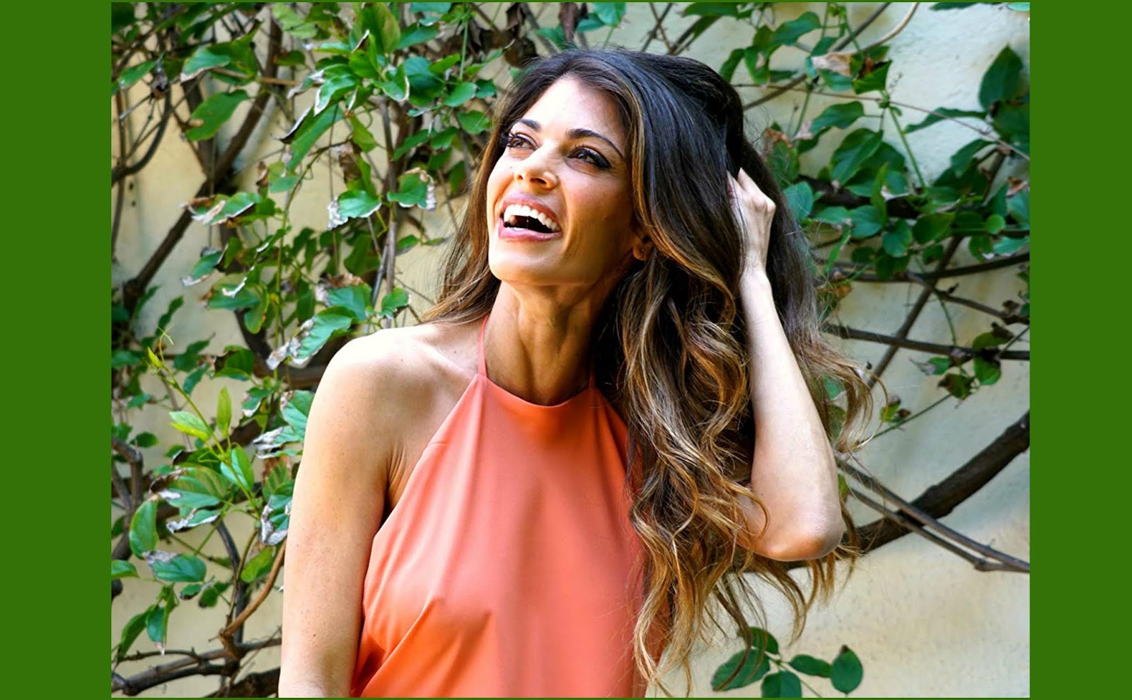 Former Soap Star Lindsay Hartley Celebrates Her Birthday - Check Out Her Am...