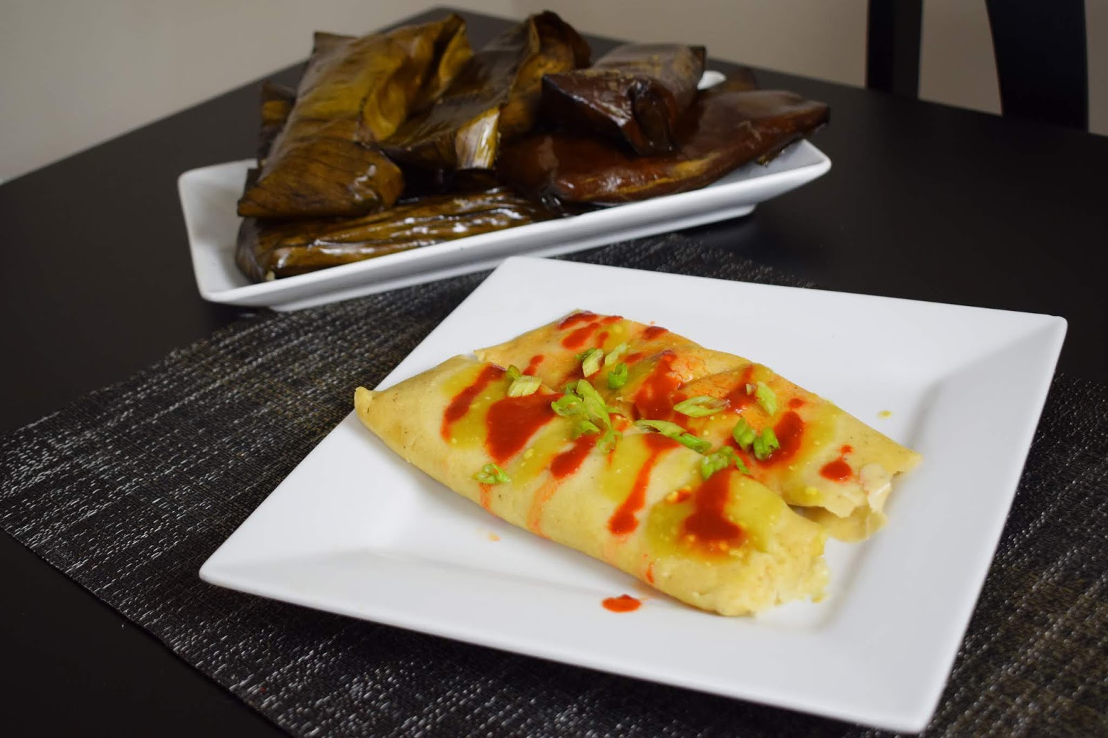 Cocina Facil: Tamales de Maseca, Rojos y Verdes en hojas de Platano
