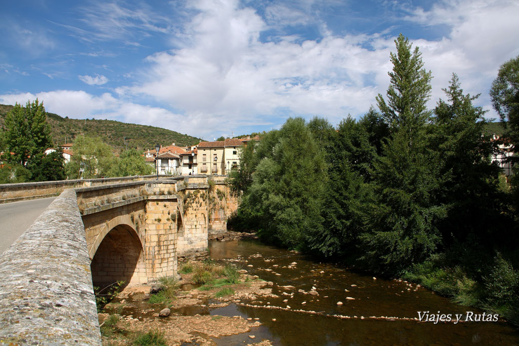 Puente medieval sobre el Río Arlanza, Covarrubias