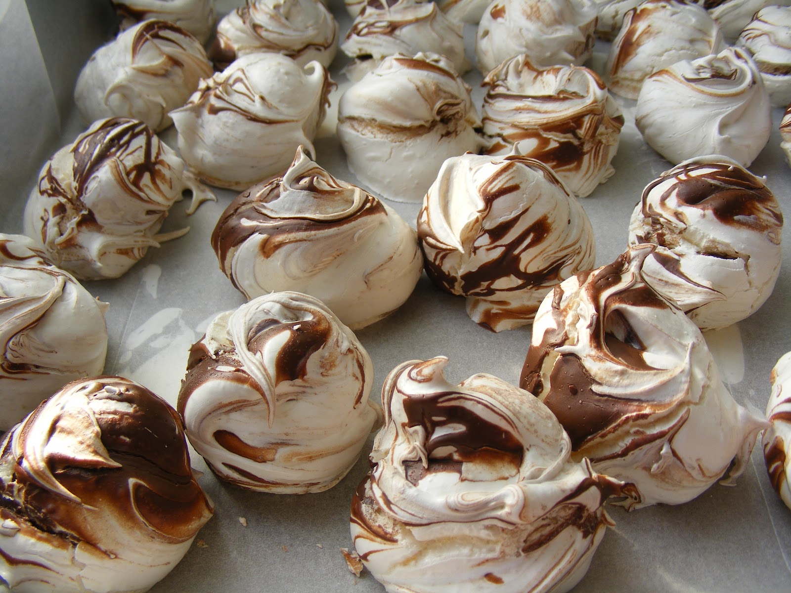 SOS RECETTE Meringues Marbrées au Chocolat
