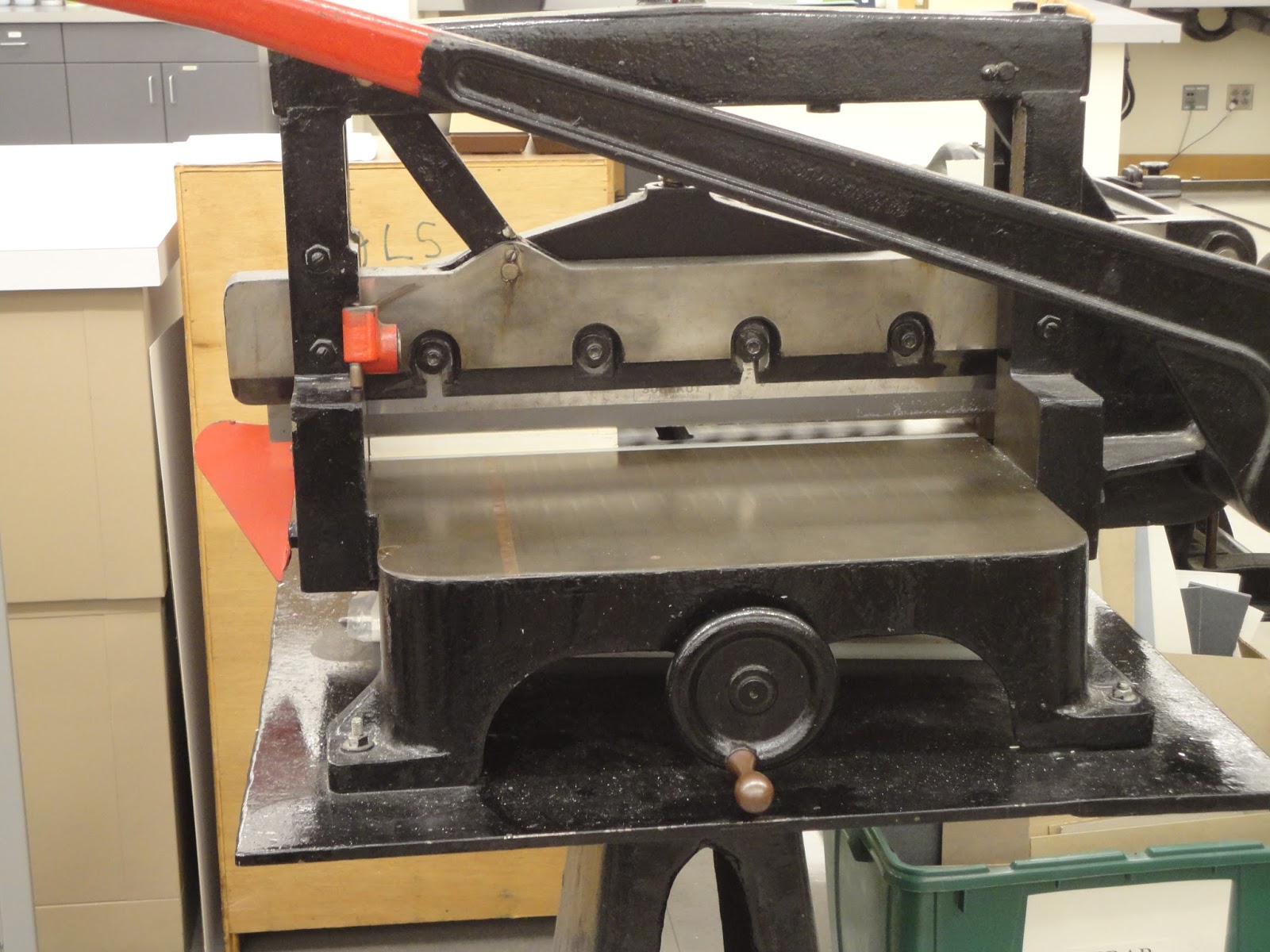 Preservation Services at Dartmouth College DoubleFan Adhesive Binding