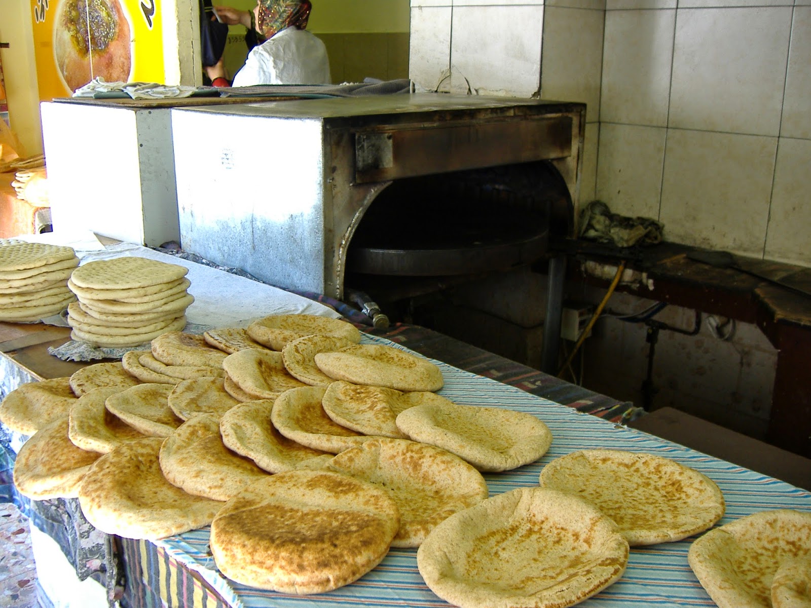 Traveling Taste Buds How to Reheat Pita Bread Secrets from the Middle