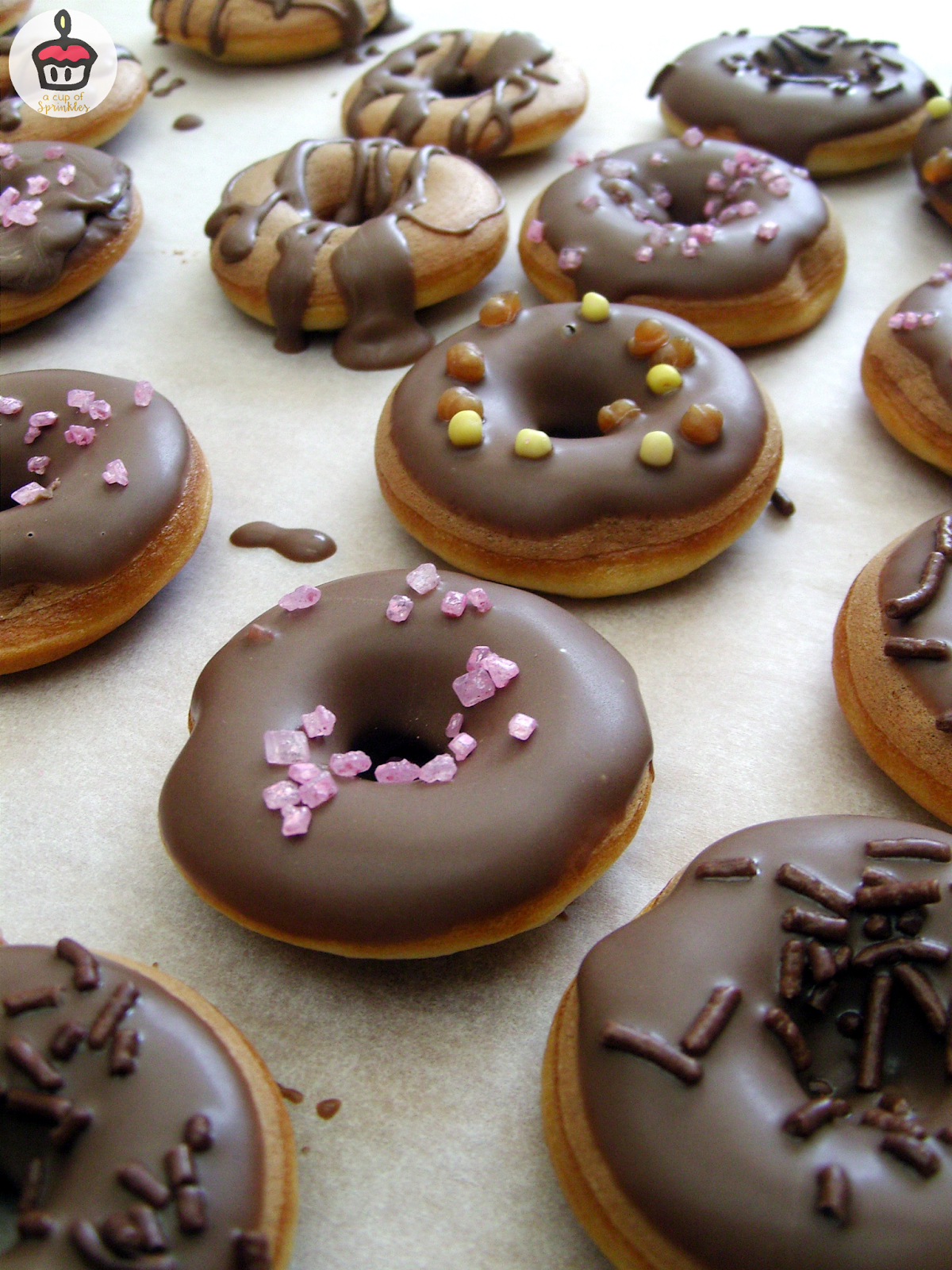 Recette De Donuts Machine Ultra Moelleux Donuts (pour machine à donuts) | A Cup of Sprinkles | Recettes de