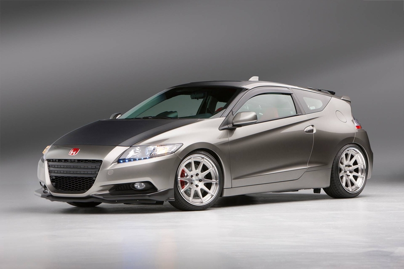 Oturgaçlı Götürgeçler: Honda CR-Z Fortune Motorsports Samurai Gold