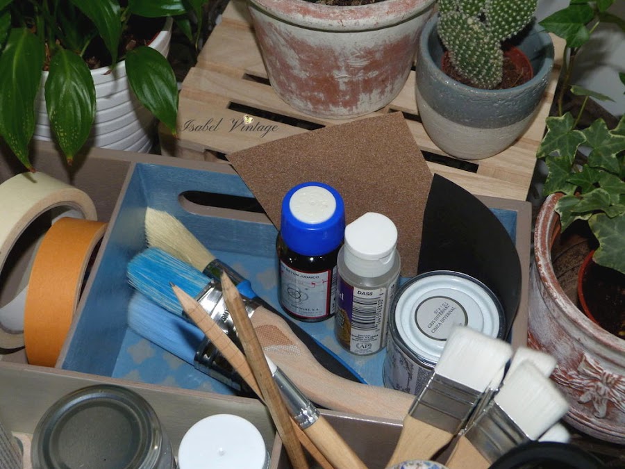 organizar-materiales-caja-madera