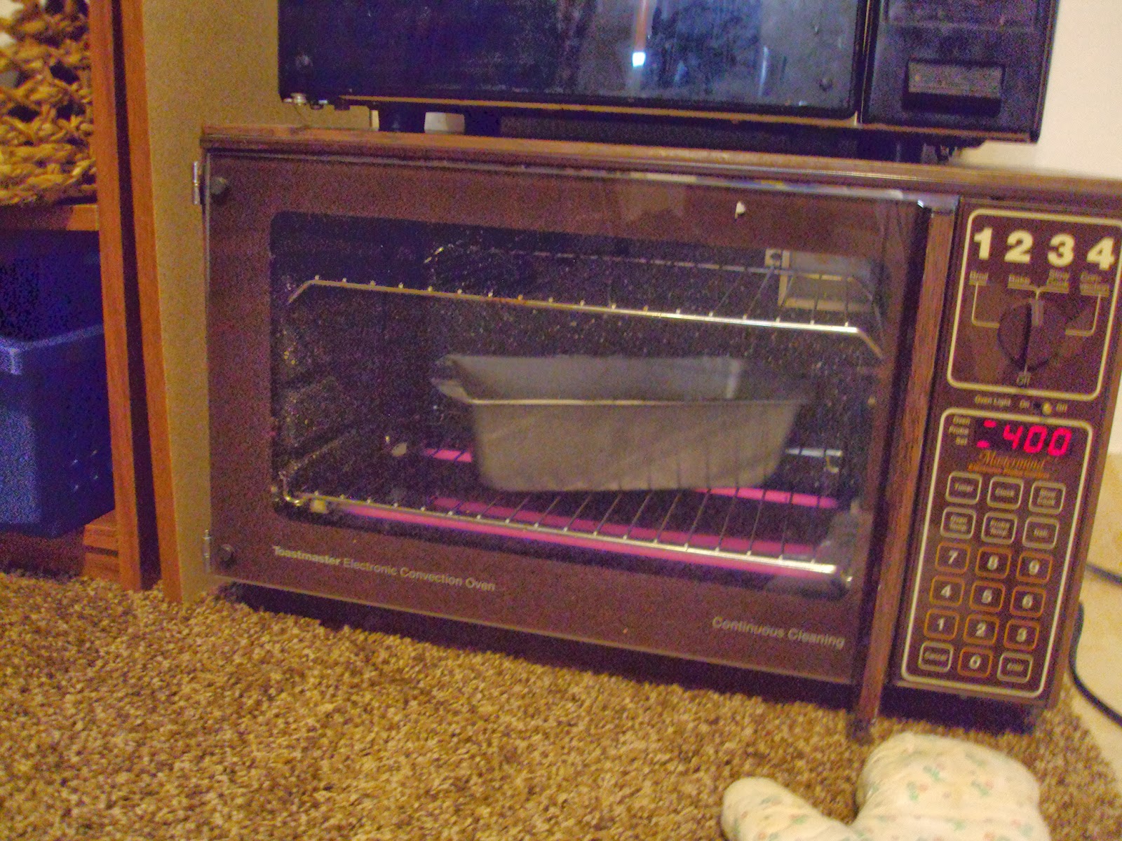 Ladybug Laboratory How to Make Washing Soda/Soda Ash