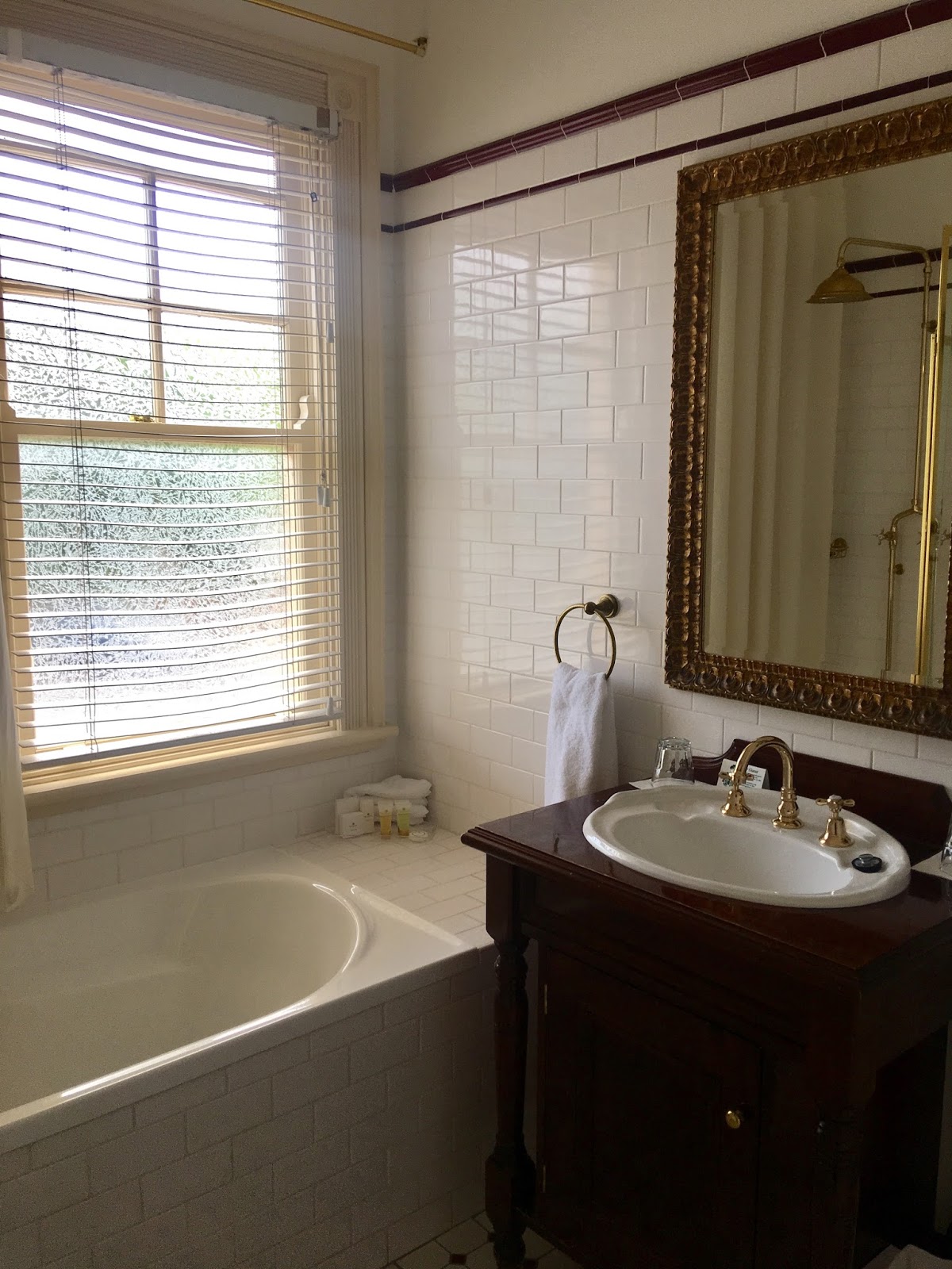 Josie's Juice Cobb & Co Boutique Hotel, Mudgee HOTEL REVIEW