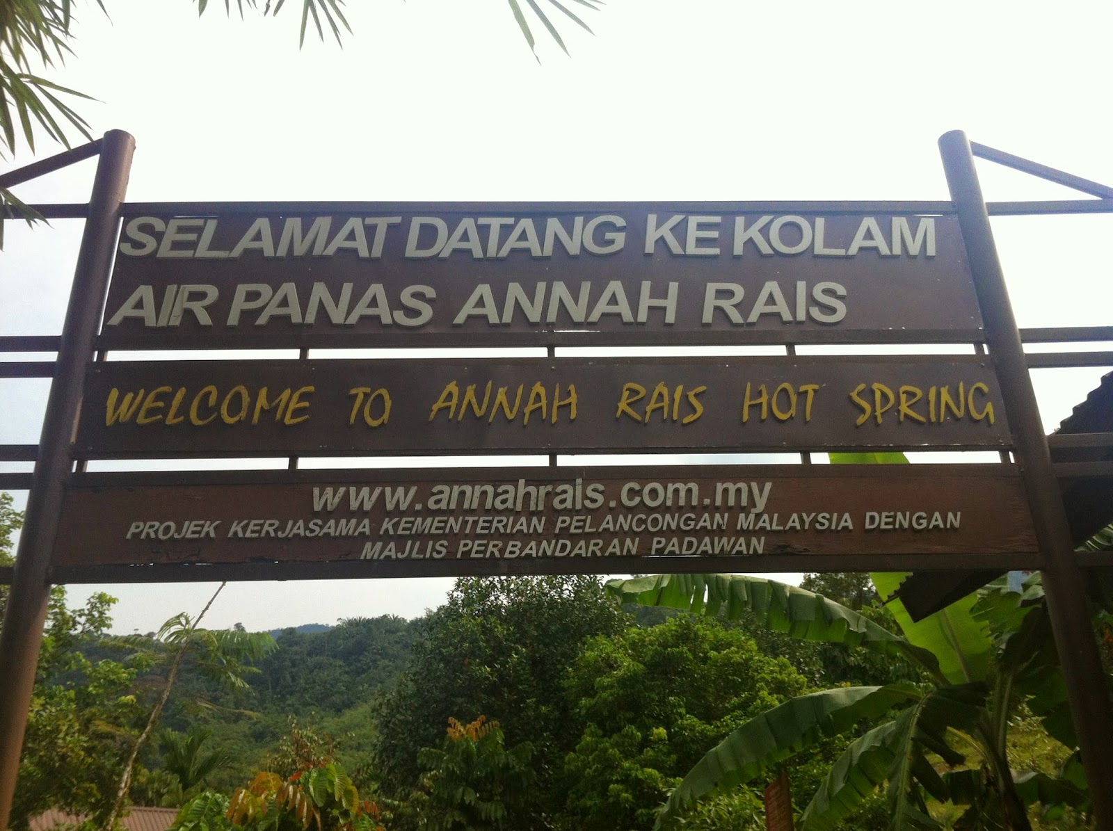 Travel Along The World's Lines: Kuching A Must To Visit - Annah Rais ...