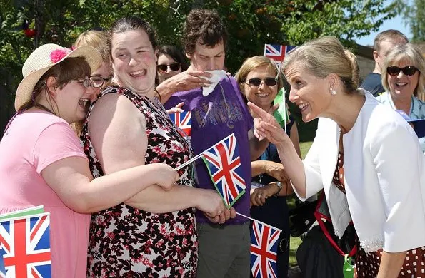 Countess Sophie visited the National Star College and Overbury Enterprise. The Countess wore Prada Dress, Shoes and Sophie Habsburg clutch