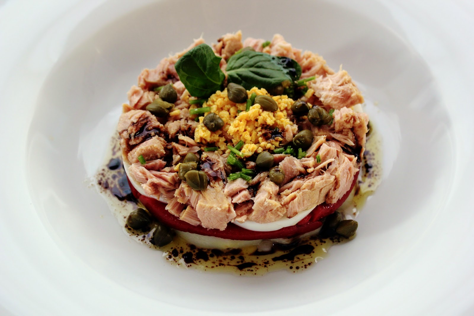 Timbal de Atún en Conserva y Pimentos del piquillo con Vinagreta de