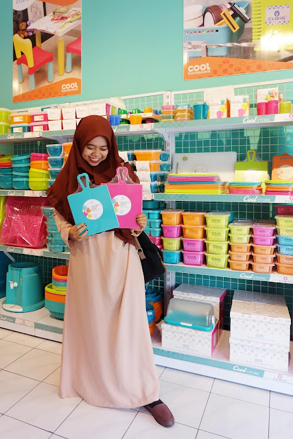 Berbelanja di Claris Cool Store Surabaya